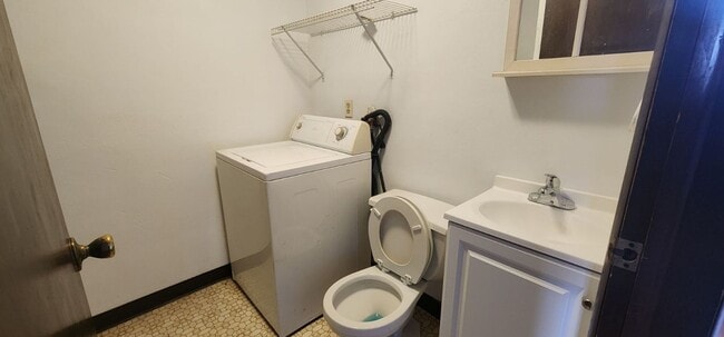 Building Photo - Spacious Townhome in Exeter, PA!