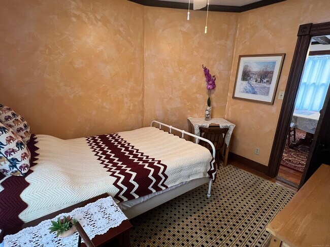 Building Photo - 39 Pearl St