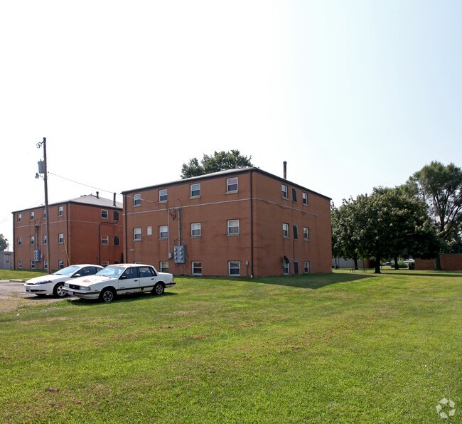 Building Photo - 2600 LONDON-GROVEPORT