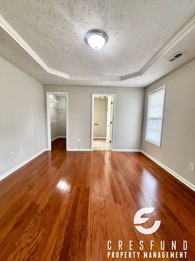 Building Photo - Located 20 minutes from Ft. Bragg! 3 Bed, 2 Bath - READY FOR MOVE IN TODAY!