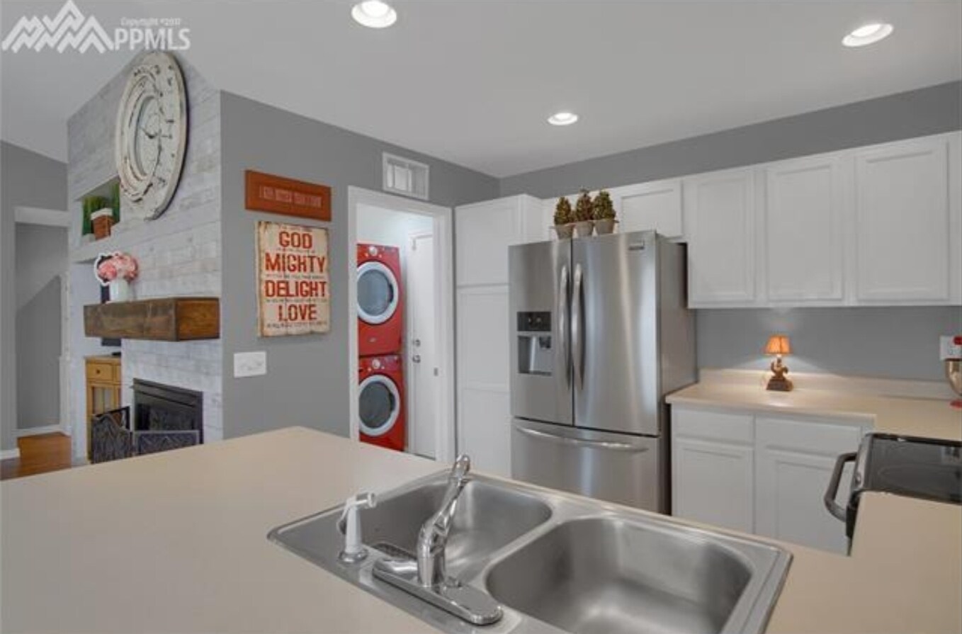 Building Photo - 4345 Ranch Creek Dr