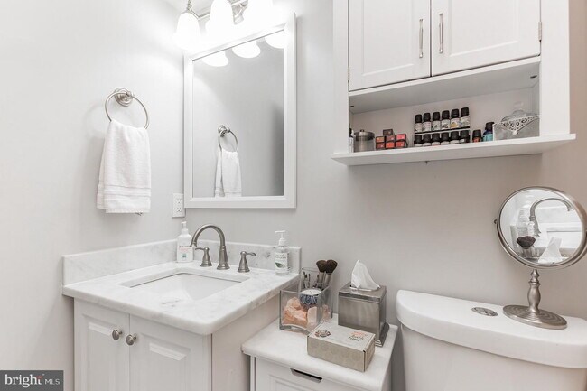 Building Photo - Move-In Ready 3 bed and 2 Bath Rental