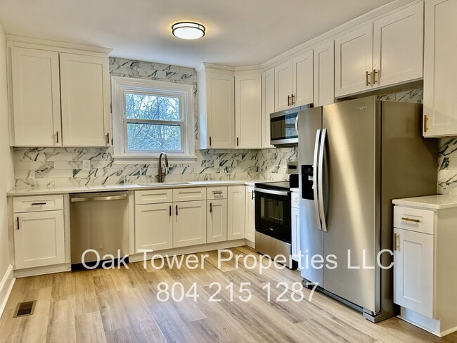 Building Photo - 6339 Glenway Dr