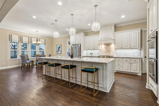 Building Photo - 7009 Bach