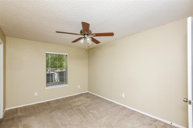 Building Photo - 6407 Woods Edge Dr