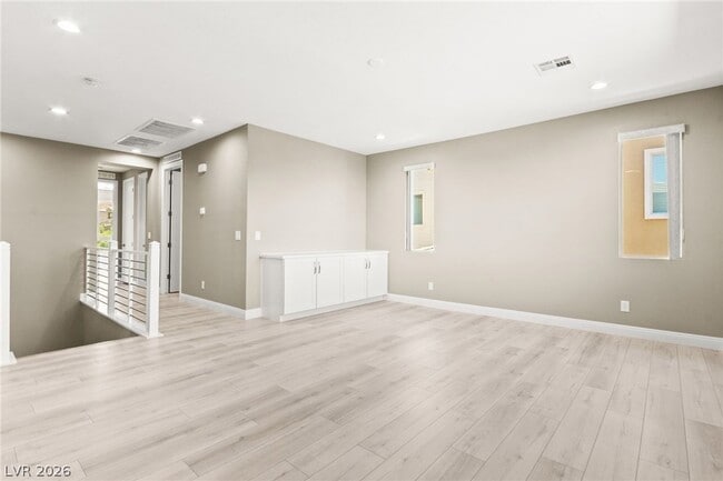 Building Photo - 10314 Apache Blue Ave