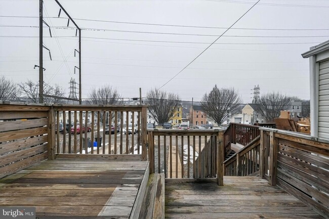 Building Photo - 4670 Umbria St