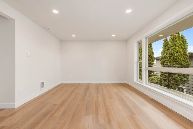 Building Photo - 6721 24th Ave NW