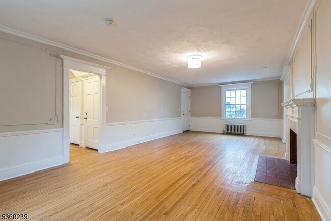 Building Photo - 25 Jardine Rd
