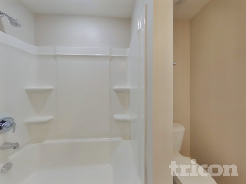 Building Photo - 518 Sylvia St