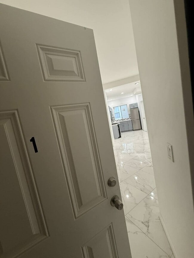 Building Photo - 246-04 Jericho Tpke