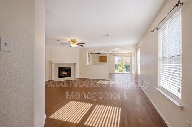 Building Photo - 17131 Dashwood Creek Dr