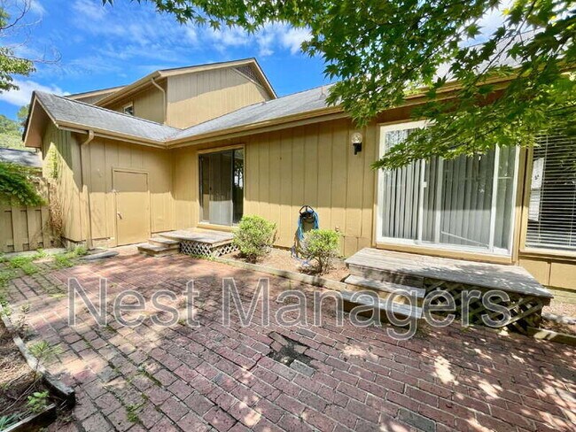 Building Photo - 4609 Fen Ct