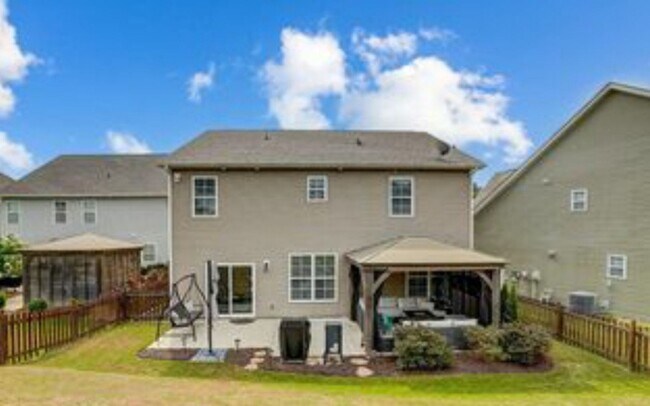 Building Photo - 1476 Overlea Pl NW