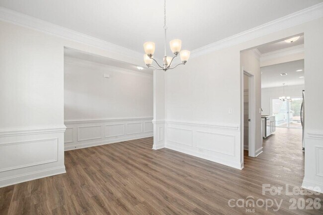 Building Photo - 1024 Arbury Way
