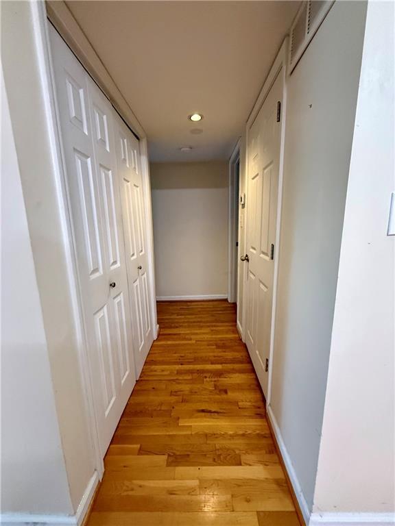 Building Photo - 410 Candler Park Dr NE