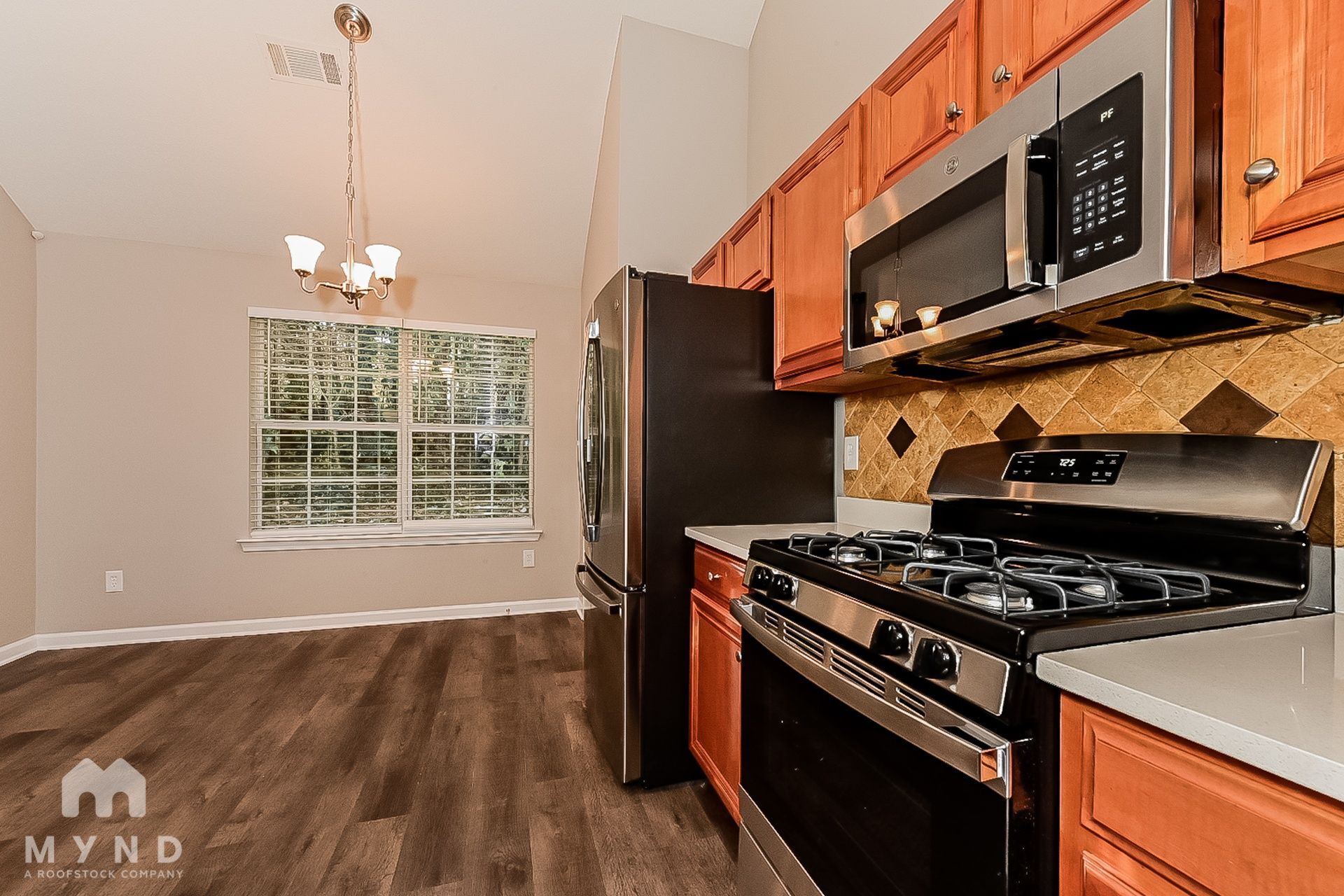 Building Photo - 3063 Dogwood Ave