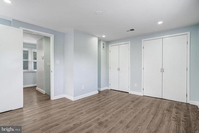 Building Photo - 3120 Chepstow Ln