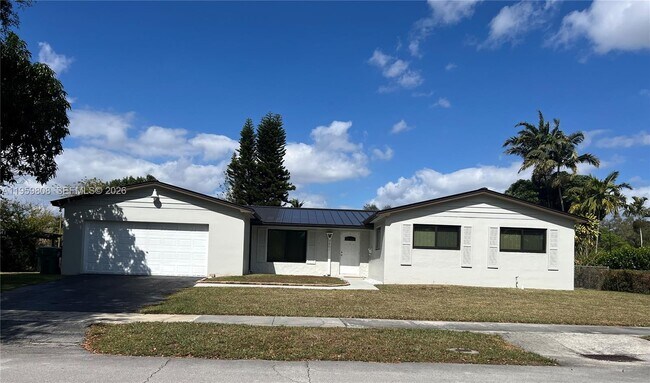 Building Photo - 9801 SW 99th St