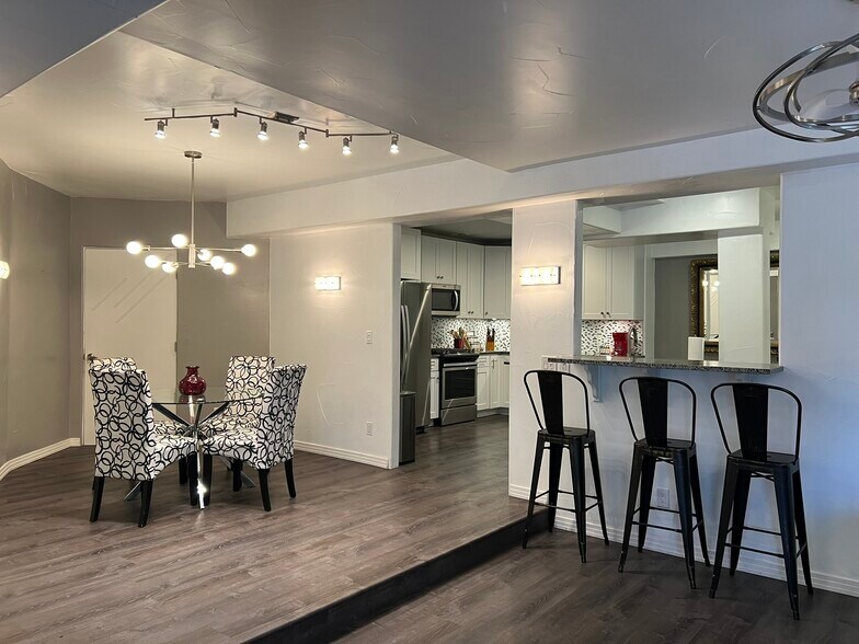 Building Photo - 192 October Pl