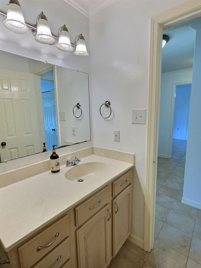 Building Photo - 3-bedroom 2-bathroom home in Vancleave, MS!