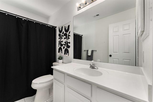 Building Photo - 672 Oakdale Dr