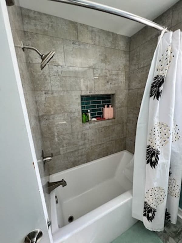 Building Photo - 5146 N Kenneth Ave