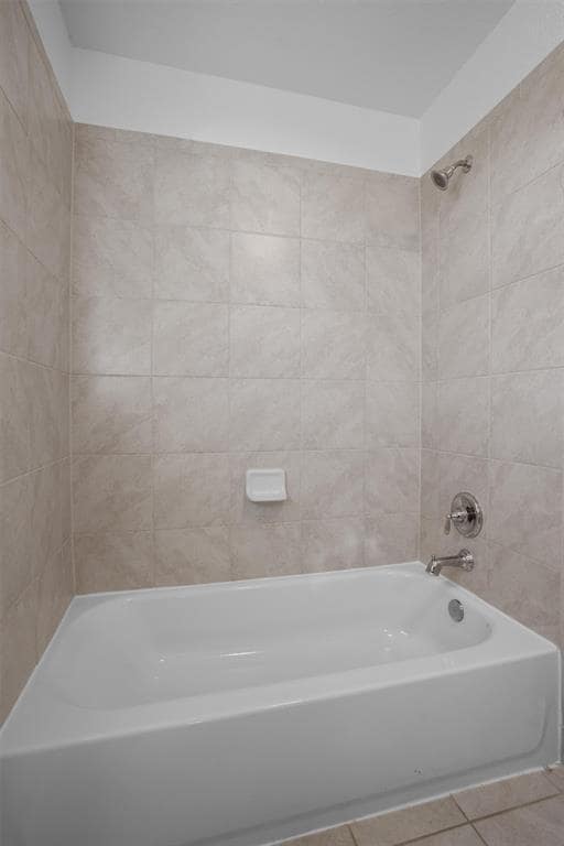 Building Photo - 5049 Veranda Ter