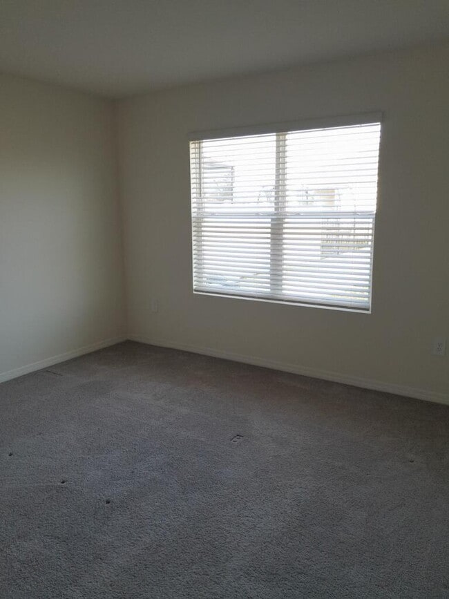 Building Photo - 5121 Sultana Cv