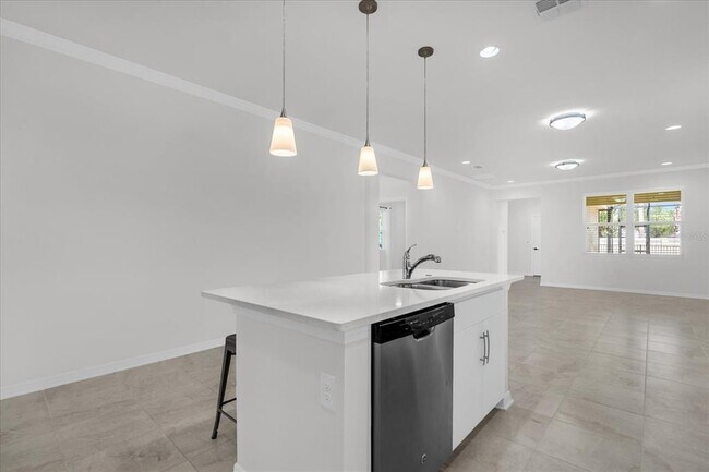 Building Photo - 15113 White Wagtail Ln