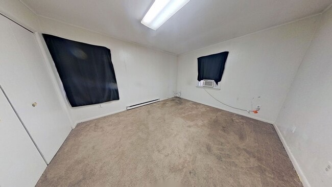 Building Photo - Unique 2 Bedroom Apartment