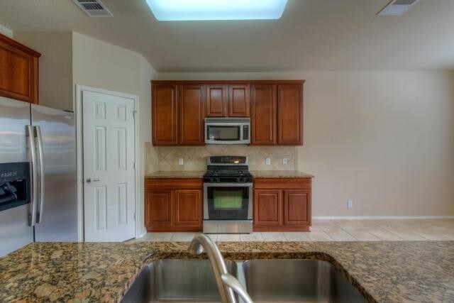 Building Photo - 13621 Oystercatcher Dr