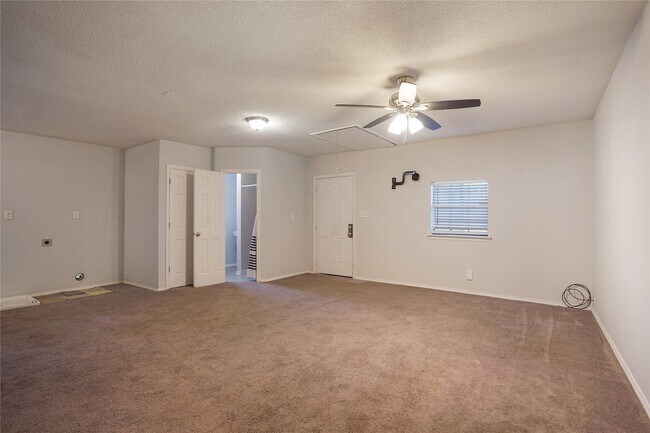 Building Photo - 22855 E Martin Dr