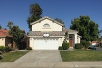 Building Photo - 2 story 3 bed in Northwest Bakersfield wit...
