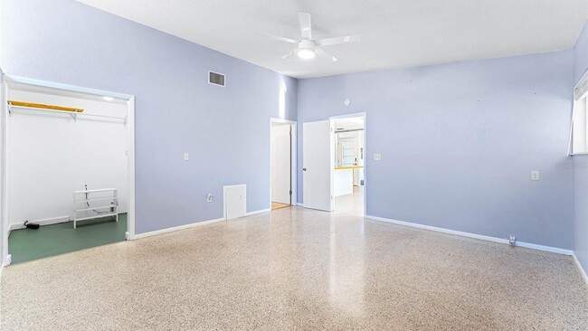 Building Photo - 6912 Alderwood Dr