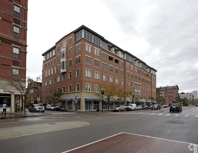 Primary Photo - 1595-1597 Washington St