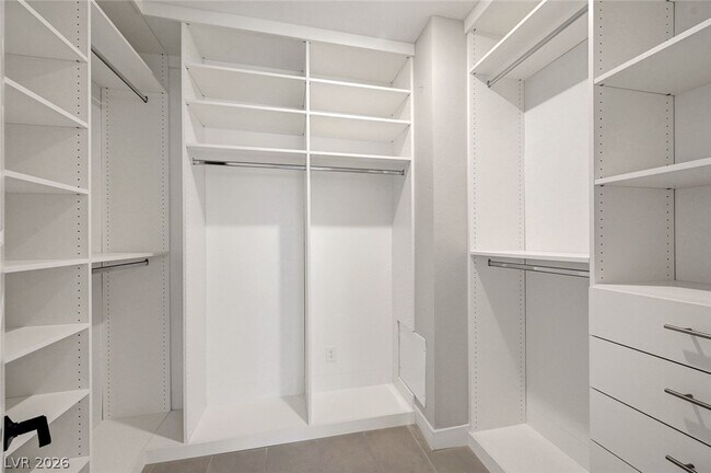 Building Photo - 11580 Midnight Melody Ave