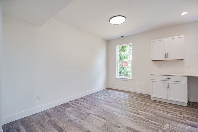 Building Photo - 4253 Pleasant View Ave