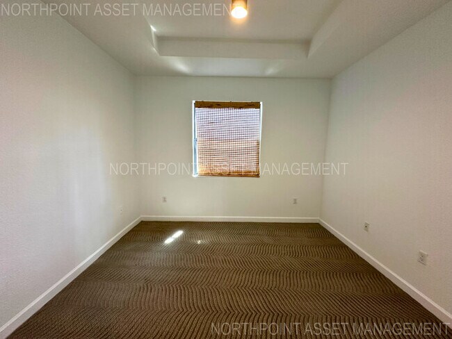 Building Photo - Stylish 3-Bedroom Home with Pool, Garage &...