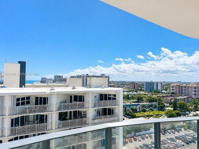 Building Photo - 730 N Ocean Blvd
