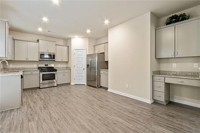 Building Photo - 158 Malbone St SW