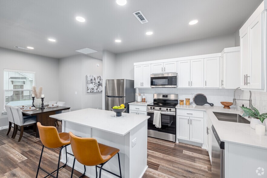 2BR, 2BA - 1,282SF - Kitchen - Villas at Palecero