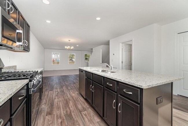 Building Photo - 8 Kenzie Way