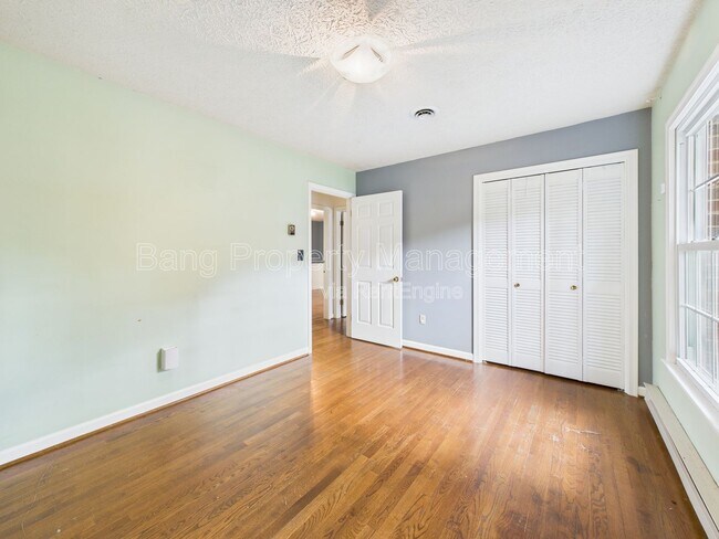 Building Photo - 1233 Pinehurst Rd