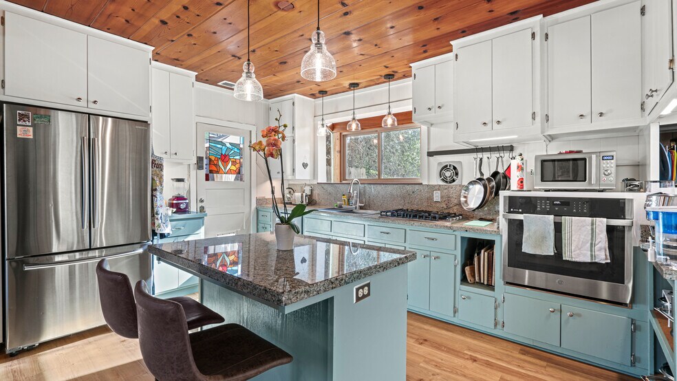Building Photo - 13615 Arnold Dr