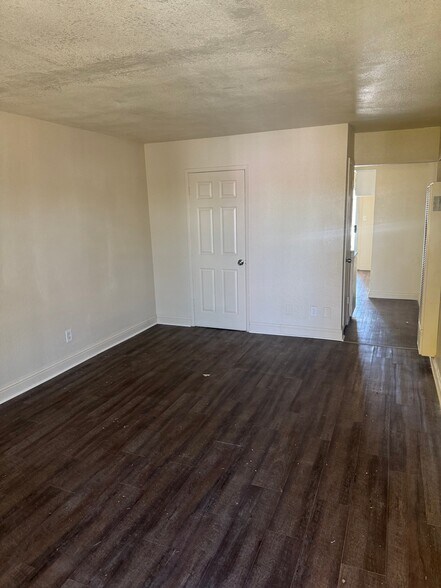 Building Photo - 3254 E Olive Ave