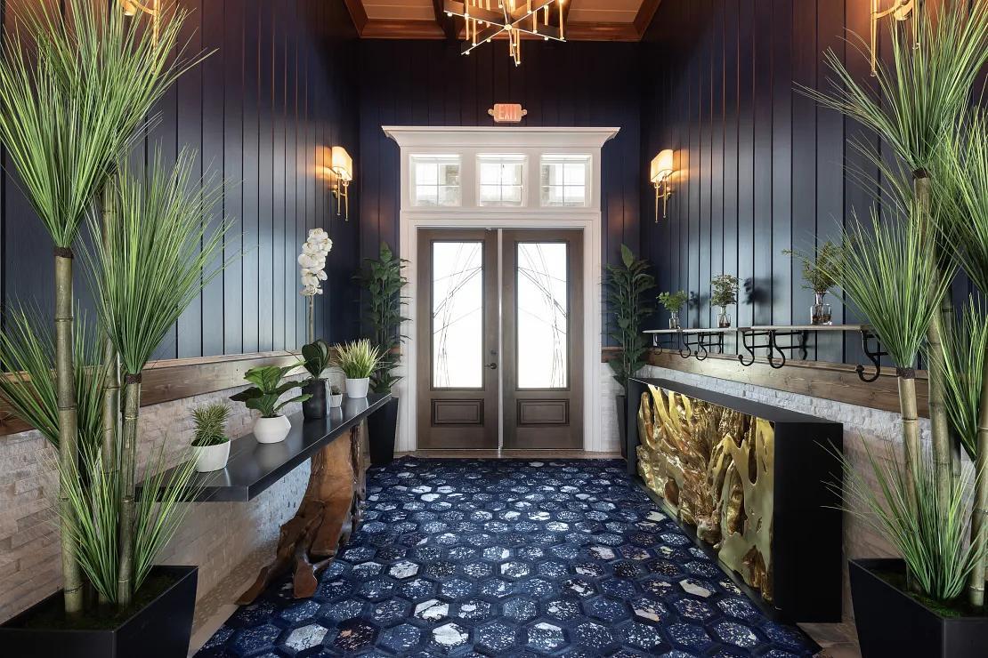 Building Photo - 305 Laredo Dr