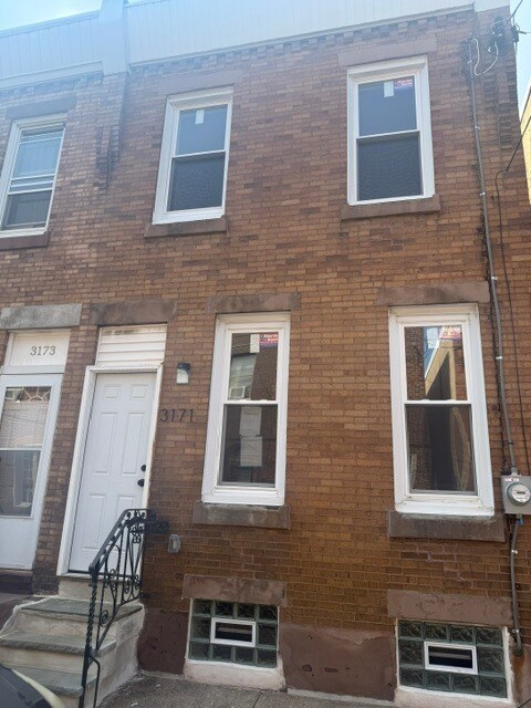 Building Photo - 3171 Miller St