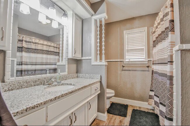 Building Photo - So many Amenities!