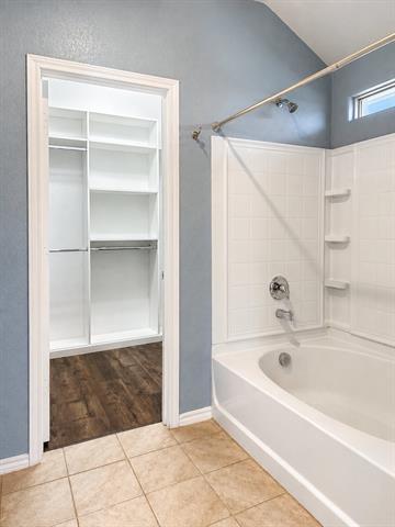 Building Photo - 1229 Walnut Cliff Ct
